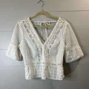 Abercrombie & Fitch | White Crochet Top Size Medium